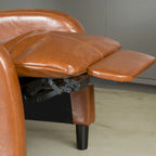 Poltrona Accento Plait in Pelle Intrecciata Cognac con Struttura in Legno Teak Naturale